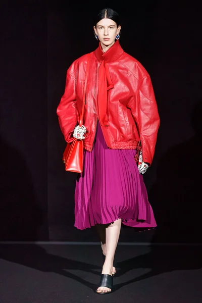 Look 43